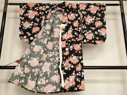 平和屋着物∴夏物 子供 女の子 浴衣 雪輪花文 ラメ系 黒地 AABE2148ja