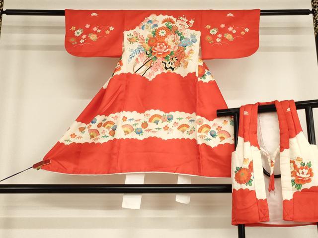 平和屋着物[]七五三　女の子　３歳　祝着　一つ身　袖無し羽織セット　花車文　金彩　正絹　逸品　AABE2234ja