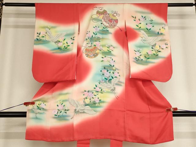 平和屋着物[]七五三　女の子　３歳　祝着　一つ身　作家物　寿光織　鈴　飛鶴花文　暈し染め　金彩　正絹　逸品　AABE2243ja