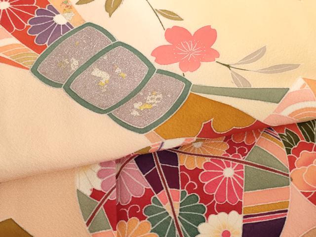 平和屋着物[]七五三 女の子 ７歳 祝着 四つ身 長襦袢(無双仕立・半衿刺繍)セット 友禅 束ね熨斗花手毬文 暈し染め 金銀彩 逸品 AABE2244ja