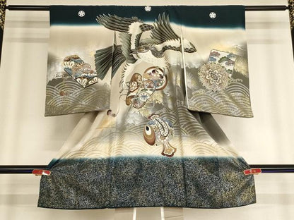 平和屋着物[]お宮参り　男の子　祝着　産着　初着　のしめ　吉祥鷹文　暈し染め　金銀彩　逸品　AABE2357ja