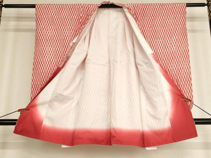 平和屋着物∵子供　女の子　長襦袢　袷　矢羽根文　逸品　AABE2367ja