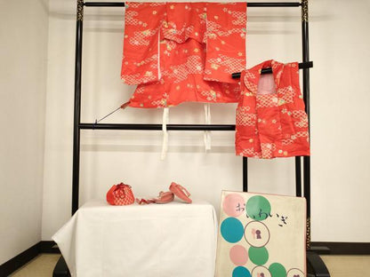 平和屋本店[]七五三　女の子　３歳　祝着・被布・小物セット　七宝鴛鴦文　箱付き　逸品　AABE2396ja