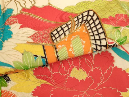 平和屋着物[]七五三　女の子　5歳　祝着　四つ身　袋帯セット　駒刺繍　御所車牡丹文　暈し染め　金彩　正絹　逸品　AABE2429ja