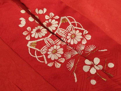 平和屋着物[]子供　女の子　長襦袢(袷)　源氏車花地紋　紅緋色　半衿刺繍　正絹　逸品　AABE2435ja