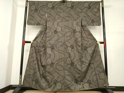 平和屋着物●本場大島紬　亀甲重ね孔雀文　一元絣　正絹　逸品　AABE2479ck