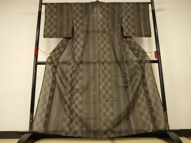 平和屋着物＊夏物 小紋 紗 市松舞桜文 洗える着物 未使用 AABE2623jd