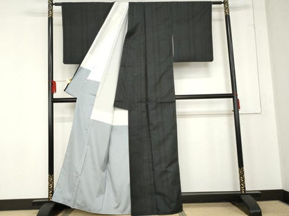平和屋着物●本場大島紬　一元絣　竹縞　黒地　正絹　逸品　AABE2782cs