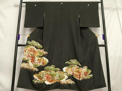 平和屋着物■豪華黒留袖　駒刺繍　雲取り風景松文　暈し染め　金銀彩　金銀糸　正絹　逸品　AABE3283oa