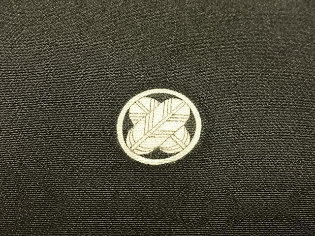 平和屋着物■豪華黒留袖　駒刺繍　雲取り風景松文　暈し染め　金銀彩　金銀糸　正絹　逸品　AABE3283oa