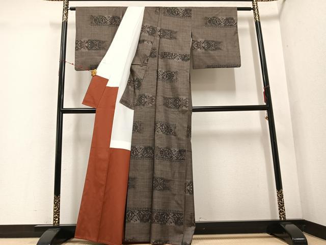 平和屋着物●本場大島紬　カタス9マルキ　花尽くし　正絹　逸品　AABE3955ph