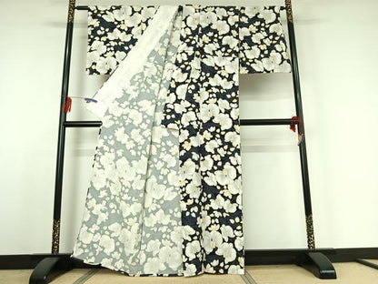 平和屋着物▽上質な小紋 単衣 胡蝶蘭 黒地 金彩 正絹 逸品 AABE4251jh