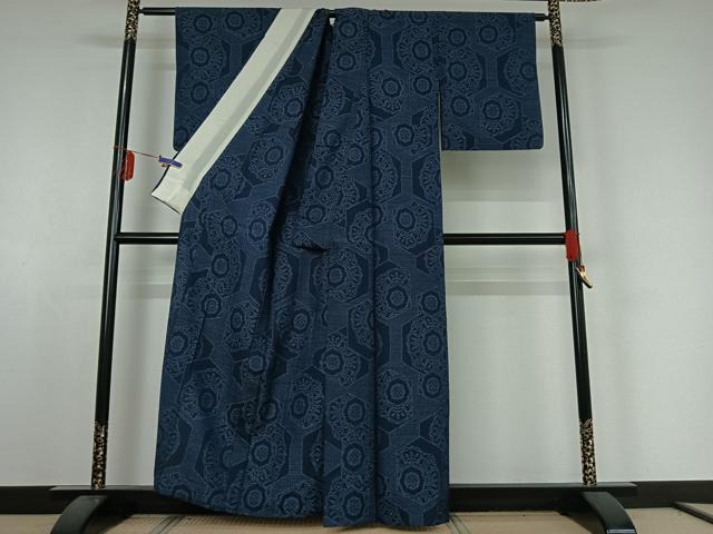 平和屋着物▽本場大島紬 薩摩結城 単衣 亀甲花文 反端付き 正絹 逸品 AABE4265jh