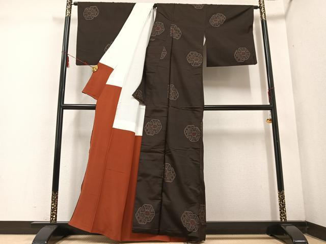 平和屋着物●本場大島紬　亀甲花文　正絹　逸品　AABE4826ph