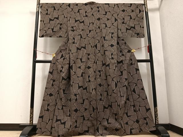 平和屋着物▽本場大島紬　単衣　7マルキ　色紙文　正絹　逸品　AABC3737fy 平和屋着物▽本場大島紬 白大島 単衣 7マルキ 枝花文 正絹 逸品