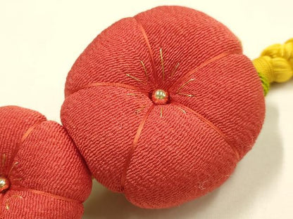 平和屋着物●和装小物　振袖用帯締め　装飾　ちりめん細工　金糸　撚り房　逸品　AABE4912ay