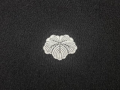 平和屋着物■豪華黒留袖　風景松竹梅文　金彩　正絹　逸品　AABE5154oa