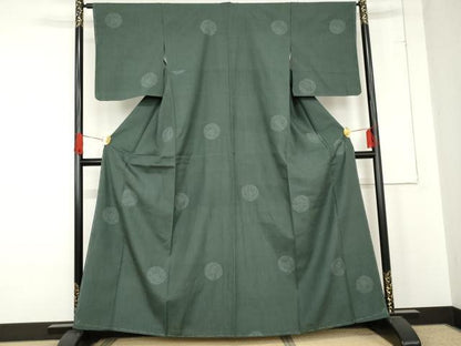 平和屋着物●結城紬　100亀甲　飛び亀甲　花丸文　正絹　逸品　未使用　AABE5239cs