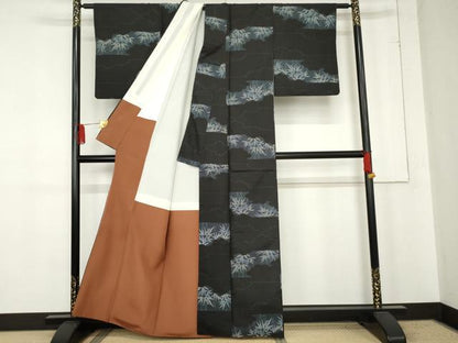 平和屋着物●上質な紬　笹竹文　黒地　正絹　逸品　AABE5252cs