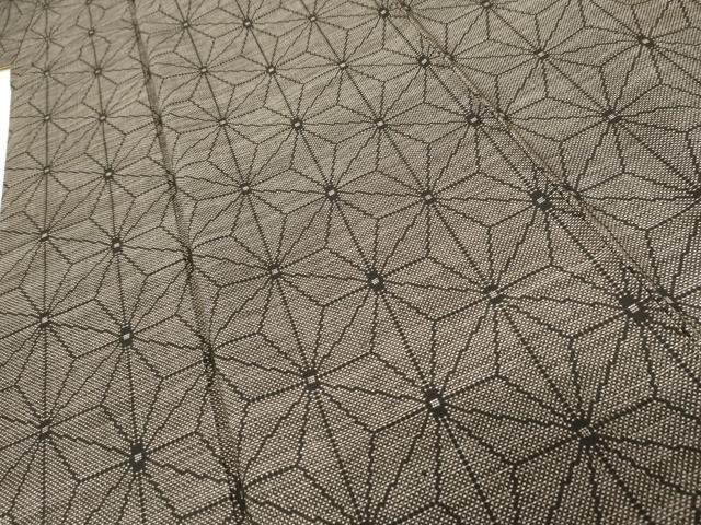 平和屋着物●本場大島紬　一元7マルキ　泥染め　色紙麻の葉文様　正絹　逸品　未使用　AABE5259cs 平和屋着物○本場大島紬 一元7マルキ 泥染め 麻の葉文様 正絹 逸品