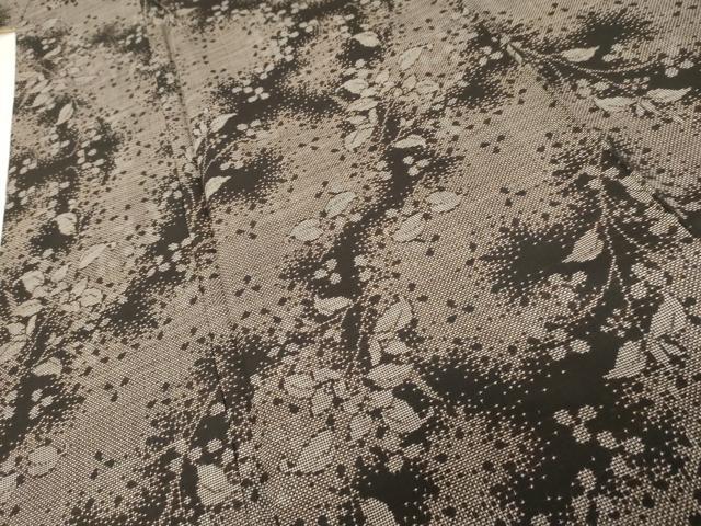 平和屋着物○本場大島紬 一元7マルキ 純泥染 手織 枝花文