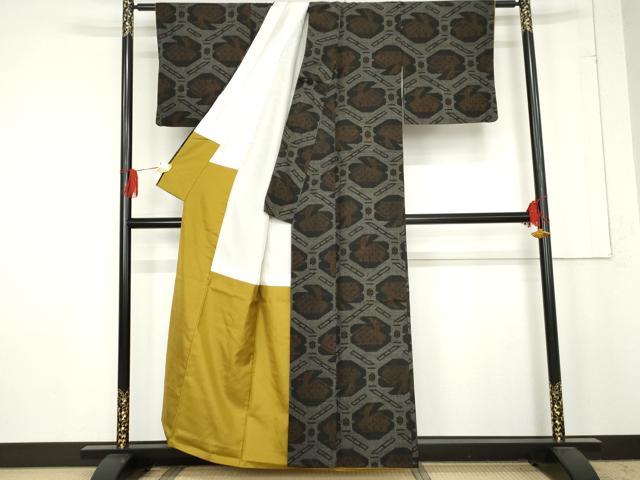 平和屋着物●結城紬　80亀甲　有栖川文様　黒地　正絹　逸品　AABE5287cs