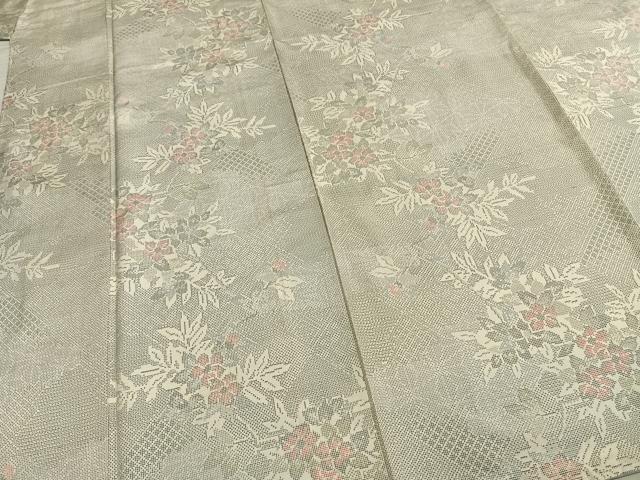 平和屋着物●本場大島紬　白大島　120亀甲　草花文　正絹　逸品　未使用　AABE5484fy