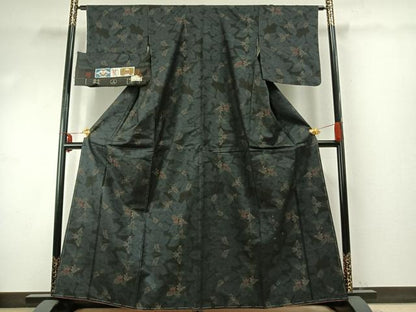 平和屋着物●本場大島紬　カタス7マルキ　純泥染　手織　草花文　畠山紬工場謹製　証紙付き　正絹　逸品　AABE5512fy