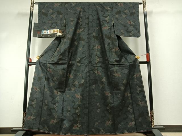 平和屋着物●本場大島紬　カタス7マルキ　純泥染　手織　草花文　畠山紬工場謹製　証紙付き　正絹　逸品　AABE5512fy