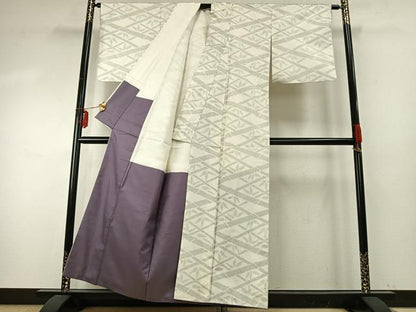 平和屋着物●本場大島紬　白大島　笹竹文　証紙付き　正絹　逸品　AABE5783fy