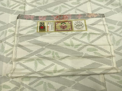 平和屋着物●本場大島紬　白大島　笹竹文　証紙付き　正絹　逸品　AABE5783fy