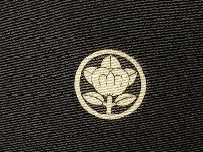 平和屋着物●京友禅の第一人者　松井青々　黒留袖　駒刺繍　梅松文　暈し染め　金彩　正絹　逸品　AABE5805fy