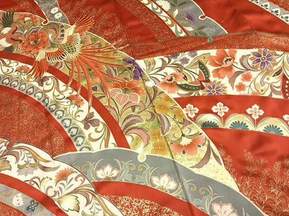 平和屋着物●豪華振袖　駒刺繍　熨斗花鳥文　金彩　正絹　逸品　AABE5807fy