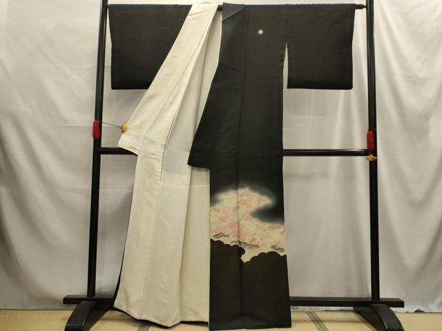 平和屋着物■豪華黒留袖　花鳥風景文　寿光織　暈し染め　正絹　逸品　AABE6447sx