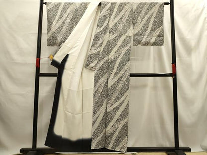 平和屋着物■上質な小紋　舞花文　正絹　逸品　AABE6511sx