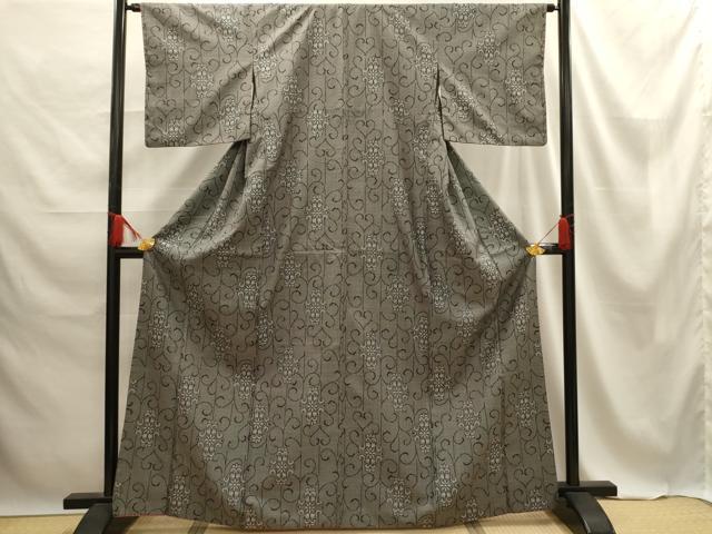 平和屋着物■上質な紬　花唐草文　黒地　正絹　逸品　AABE6569sx