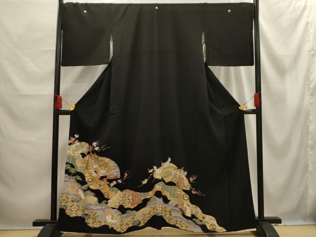 平和屋着物■豪華黒留袖　道長飛鶴御所車花文　金彩　正絹　逸品　AABE6657sx