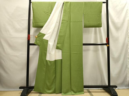 平和屋着物■上質な色無地　草花地紋　苗色　正絹　逸品　AABE6673sx