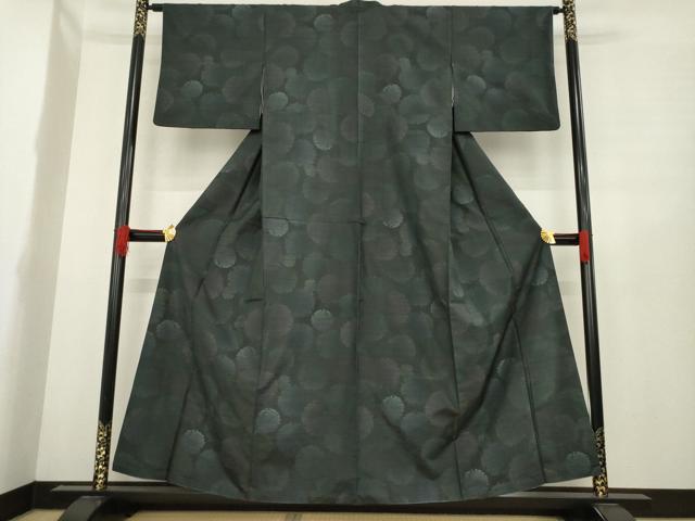 平和屋着物●本場大島紬　カタス7マルキ　雪輪重ね文　正絹　逸品　AABE6787ck 平和屋着物○本場大島紬 カタス7マルキ 雪輪重ね文 正絹 逸品 AABE6787ck