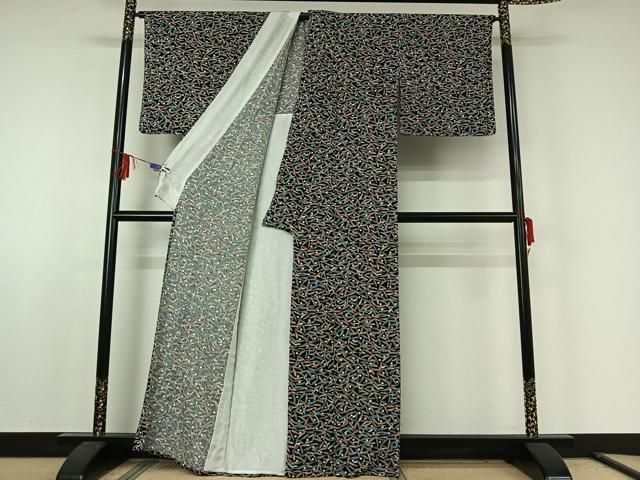 平和屋着物▽上質な小紋 単衣 草花文 黒地 金彩 鬼しぼ縮緬 正絹 逸品 AABE6887jh