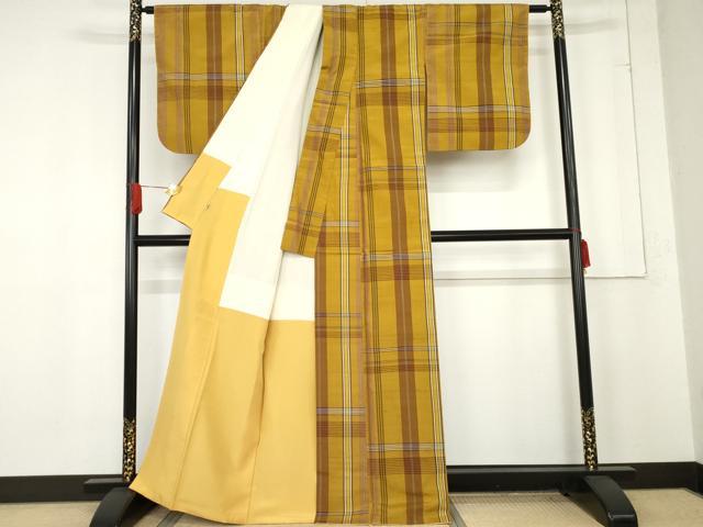 平和屋着物●希少　無形文化財　近藤傳　草木染　手織　本場黄八丈　白八丈　紬　格子　正絹　逸品　CAAZ3578yc 平和屋着物○無形文化財 本場黄八丈 近藤傳 草木染 手織 紬 格子