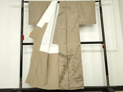 平和屋着物●本場大島紬　訪問着　中国三大刺繍　汕頭刺繍　スワトウ刺繍　更紗枝花文　金糸　正絹　逸品　未使用　AABE7116cs