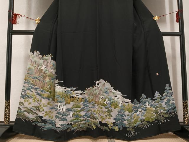 平和屋着物●豪華黒留袖 友禅 作家物 群れ鶴草木文 正絹 逸品 AABE7396ph