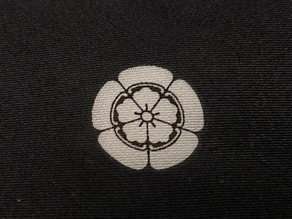 平和屋着物●豪華黒留袖 友禅 作家物 群れ鶴草木文 正絹 逸品 AABE7396ph
