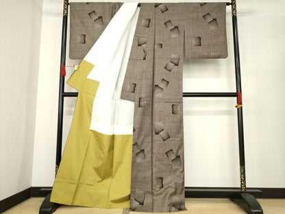 平和屋着物●本場大島紬　カタス9マルキ　色紙重ね文　正絹　逸品　AABE7548ck