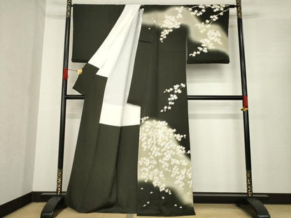 平和屋着物●訪問着　刺繍　枝葉文　楓　暈し染め　黒地　金糸　正絹　逸品　AABE7561ck