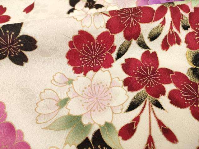 平和屋着物●豪華振袖　刺繍　舞花文　暈し染め　金彩　正絹　逸品　AABE7581ck