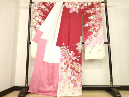 平和屋着物●豪華振袖　駒刺繍　花毬文　暈し染め　銀通し地　正絹　逸品　AABE7748ck
