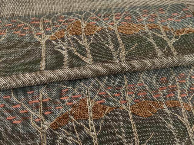 平和屋着物●本場大島紬　訪問着　カタス9マルキ　刺繍　横段樹林文　正絹　逸品　AABE7767ck