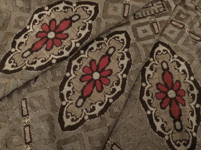 平和屋着物●本場大島紬　龍郷絣　花菱文　正絹　逸品　AABE7781ck